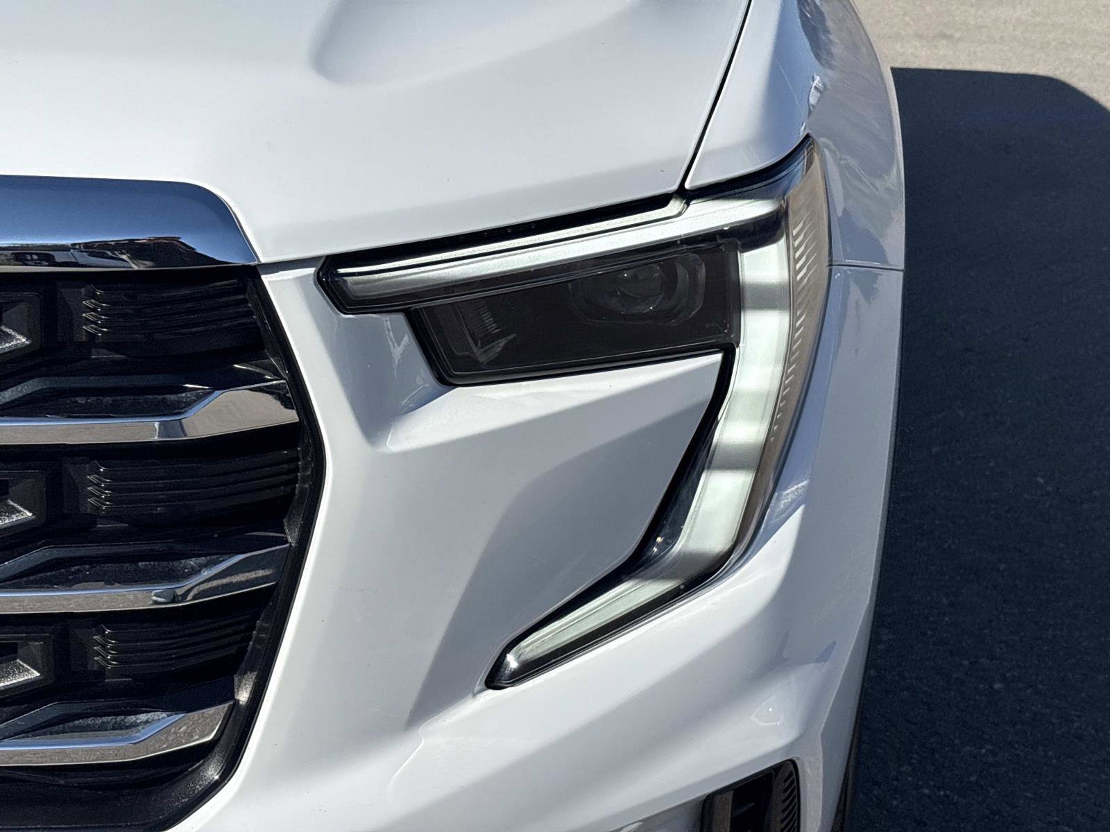 Certified 2025 GMC Acadia Elevation image 11