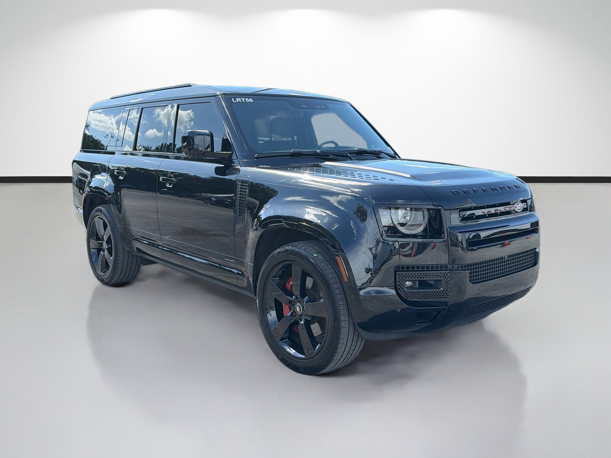 Used 2025 Land Rover Defender 130 X AWD/4WD image 7