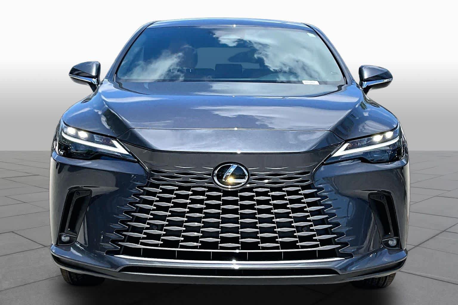 Used 2025 Lexus RX 350 FWD w/ Technology Package image 4