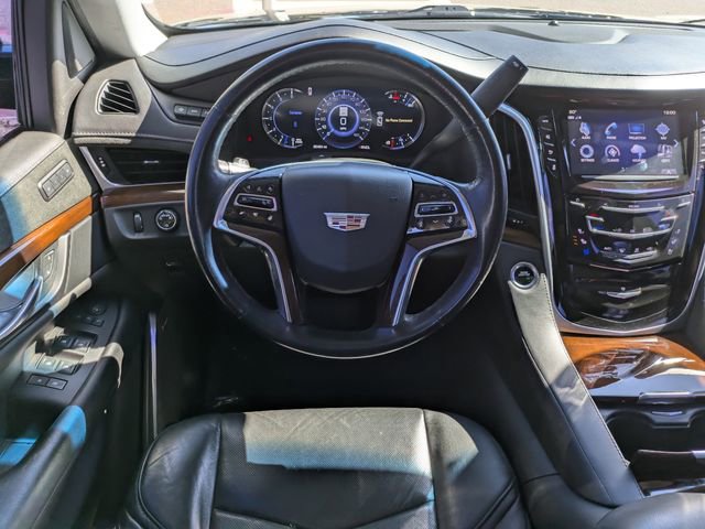 Used 2019 Cadillac Escalade Premium Luxury w/ Escalade Sport Edition image 13
