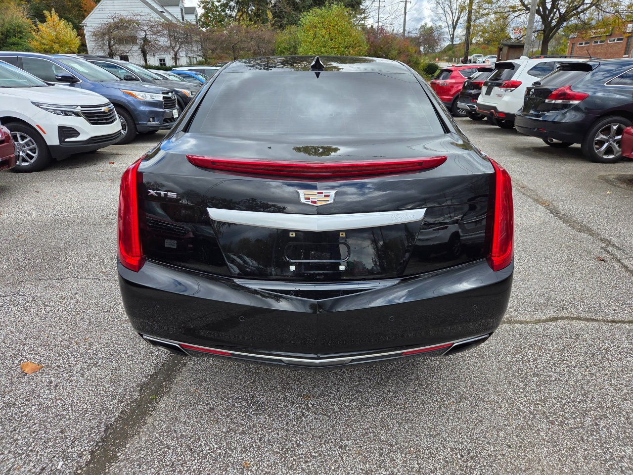 Used 2016 Cadillac XTS Luxury w/ Driver Awareness Package image 4