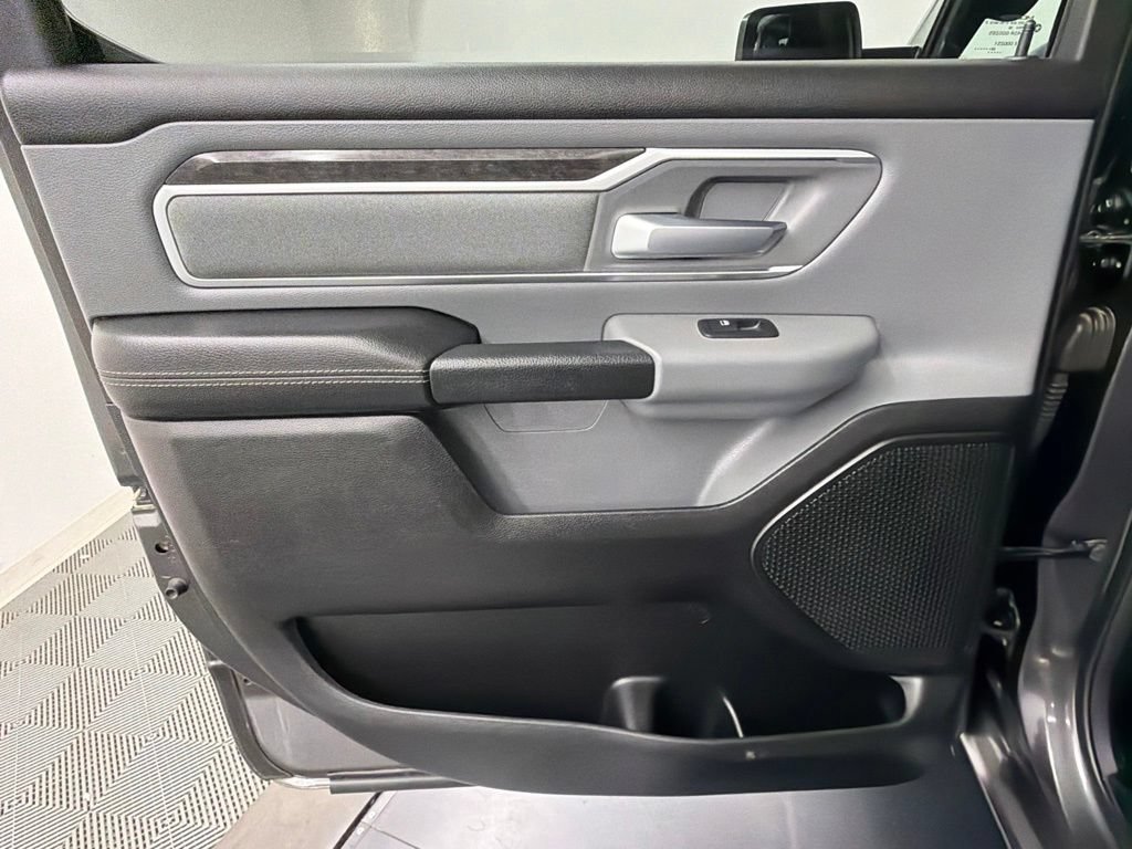 Used 2022 RAM 1500 Big Horn AWD/4WD image 38