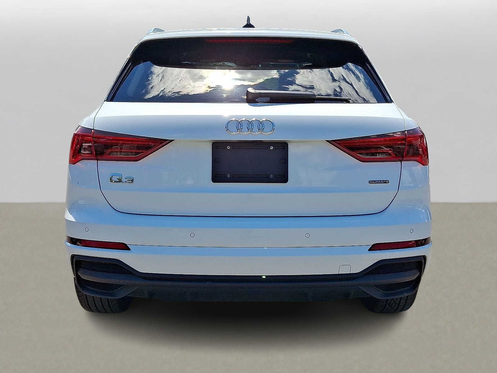 Certified 2023 Audi Q3 2.0T Premium Plus w/ Premium Plus Package AWD/4WD image 29