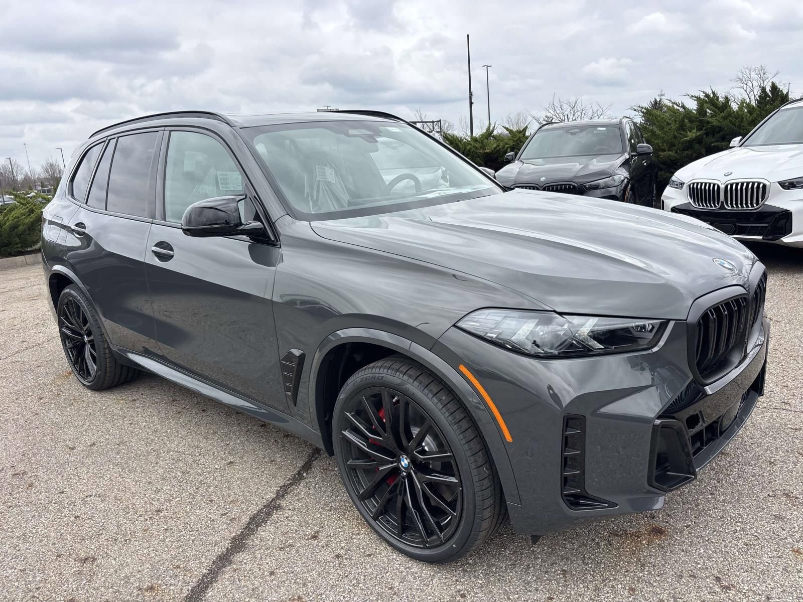New 2026 BMW X5 M60i image 3