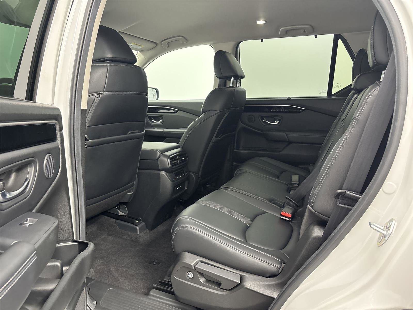 Used 2024 Honda Pilot EX-L image 29
