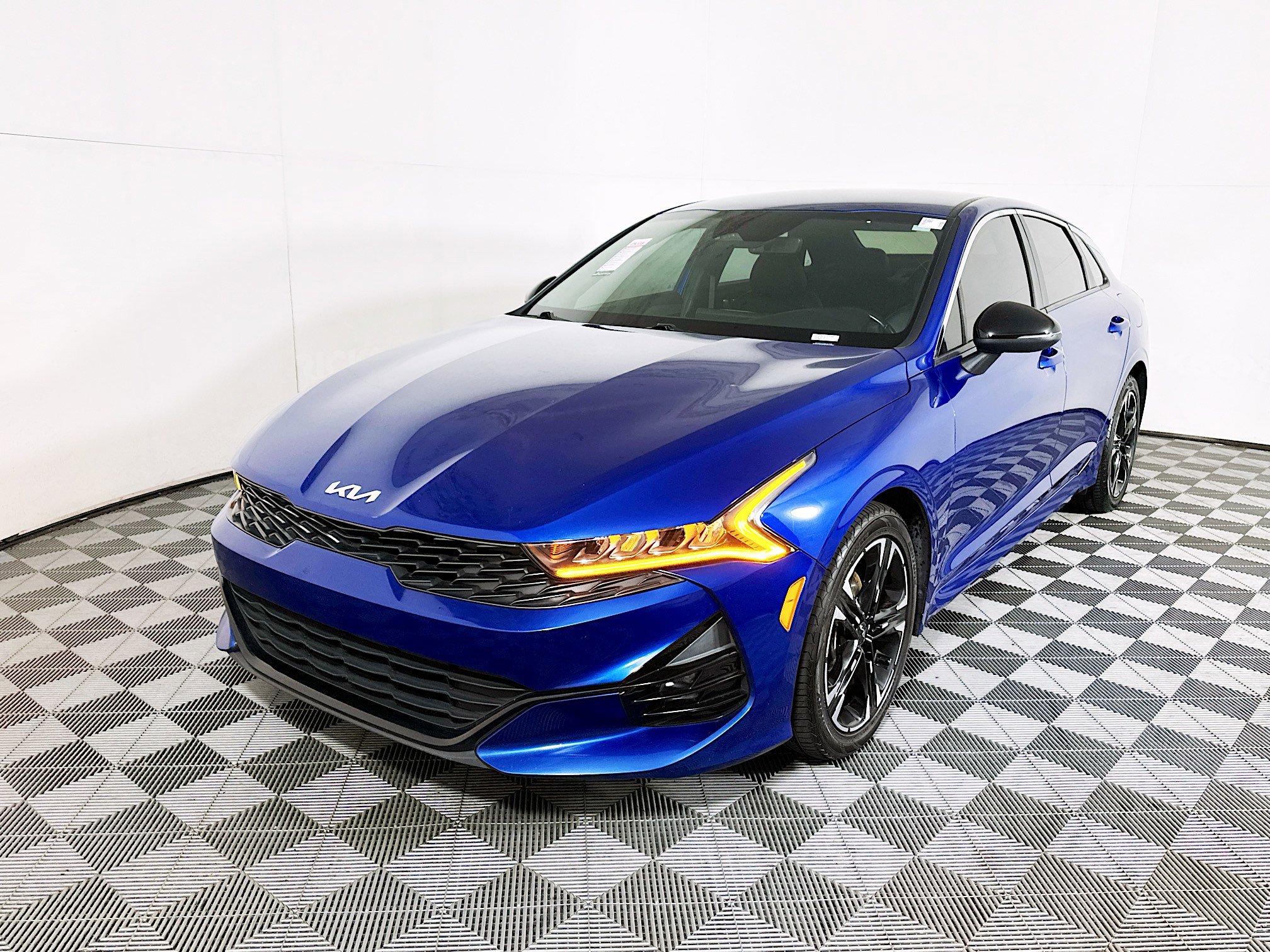 Used 2022 Kia K5 GT-Line FWD image 7