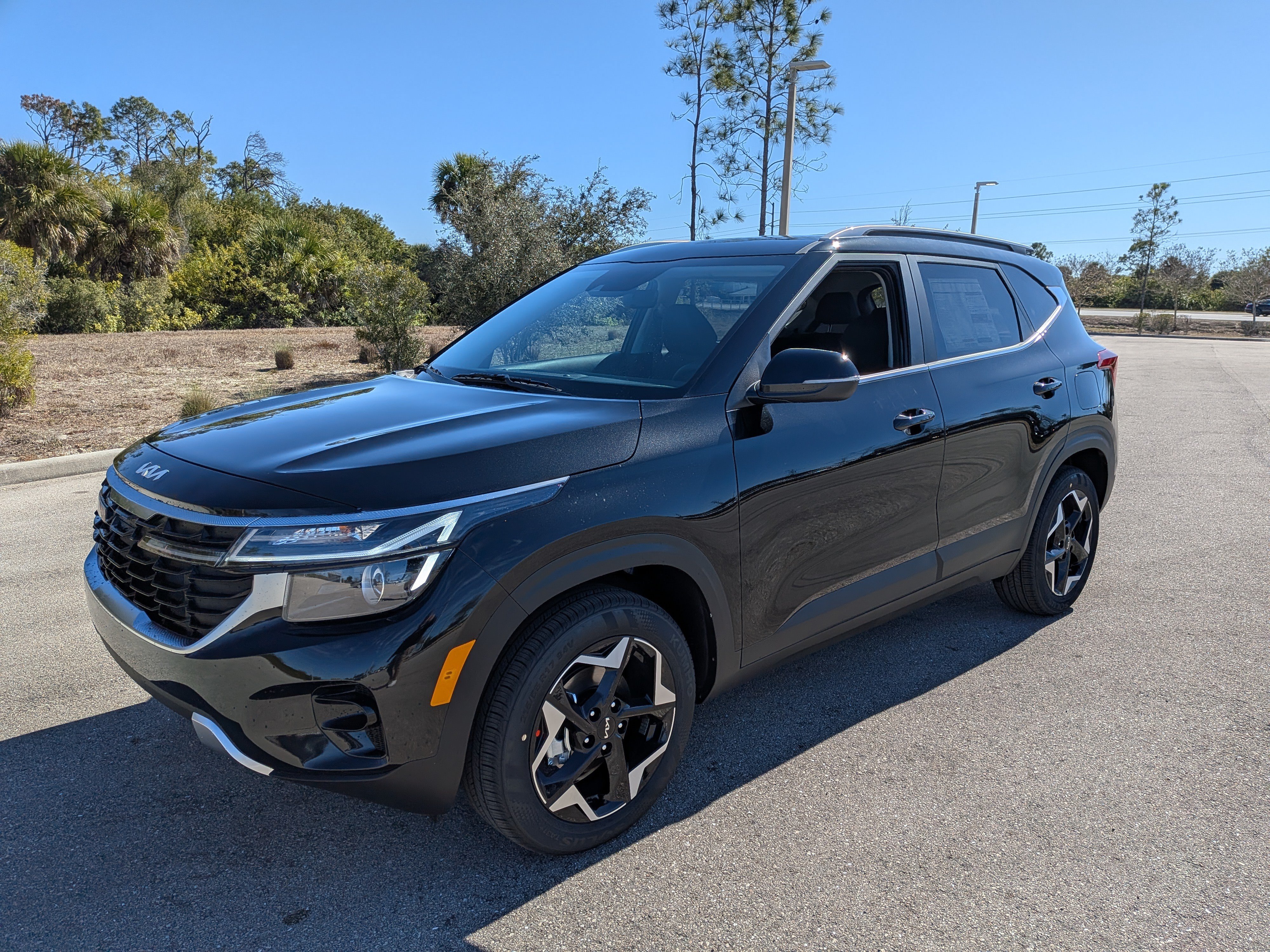 New 2026 Kia Seltos EX FWD image 9