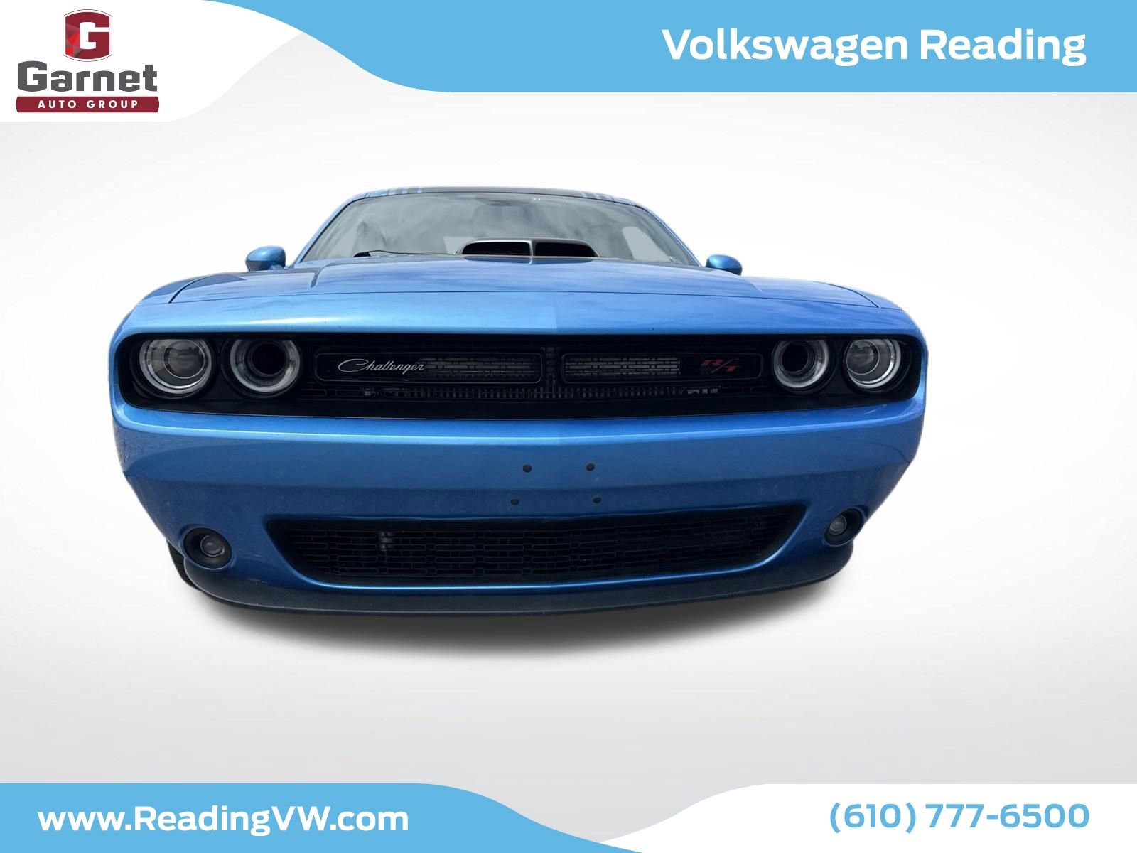 Used 2015 Dodge Challenger R/T RWD image 2