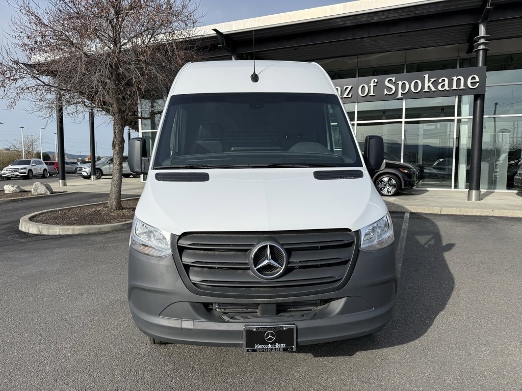 Used 2024 Mercedes-Benz Sprinter 3500 image 2