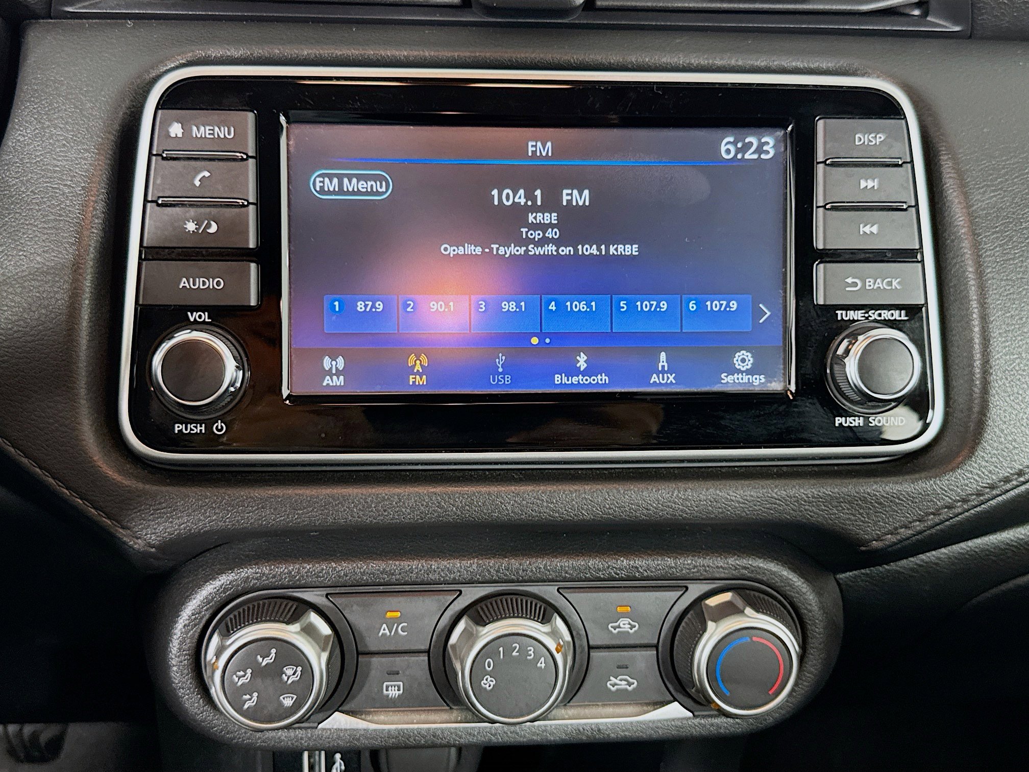 Used 2024 Nissan Versa S image 17