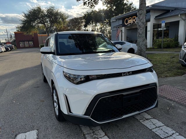 Used 2024 Kia Soul LX w/ Option Group 015 image 2