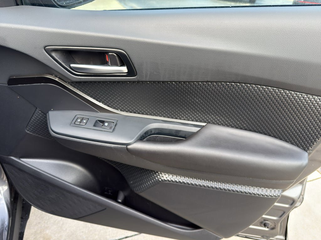 Used 2019 Toyota C-HR LE FWD image 29