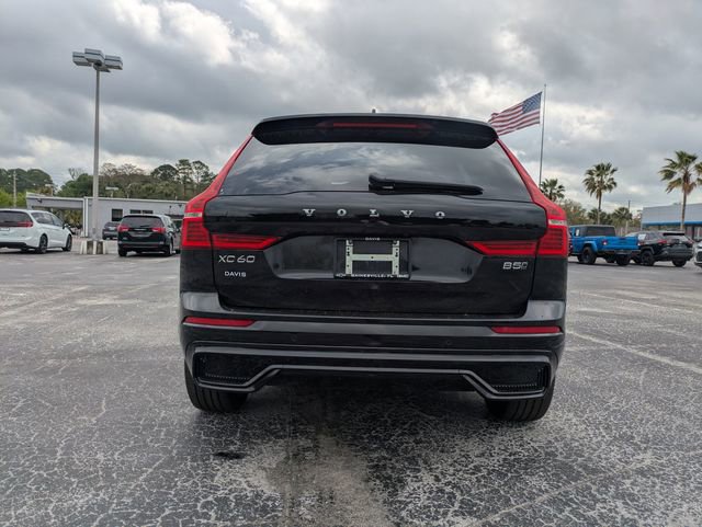 Used 2024 Volvo XC60 B5 Plus AWD/4WD image 6