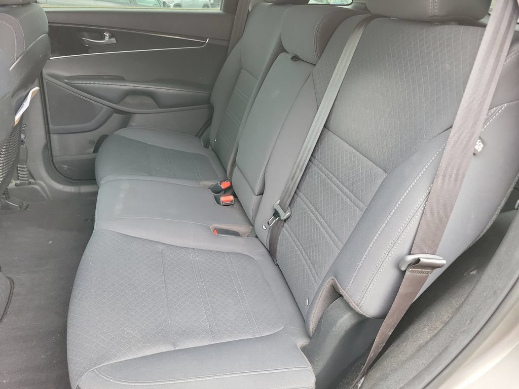 Used 2018 Kia Sorento AWD image 14
