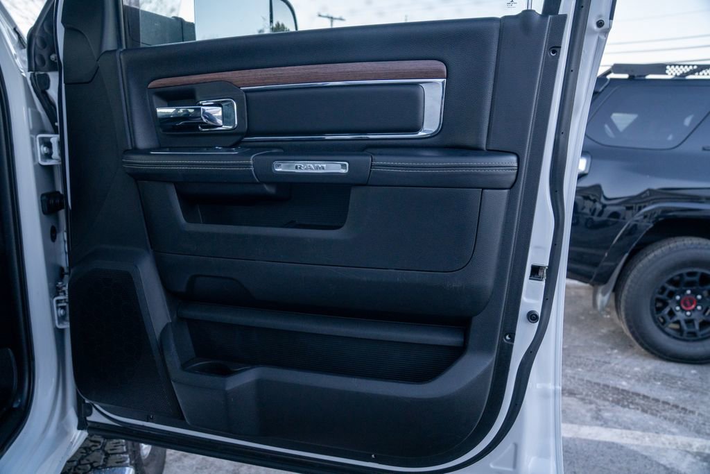 Used 2018 RAM 2500 Laramie w/ Convenience Group image 10