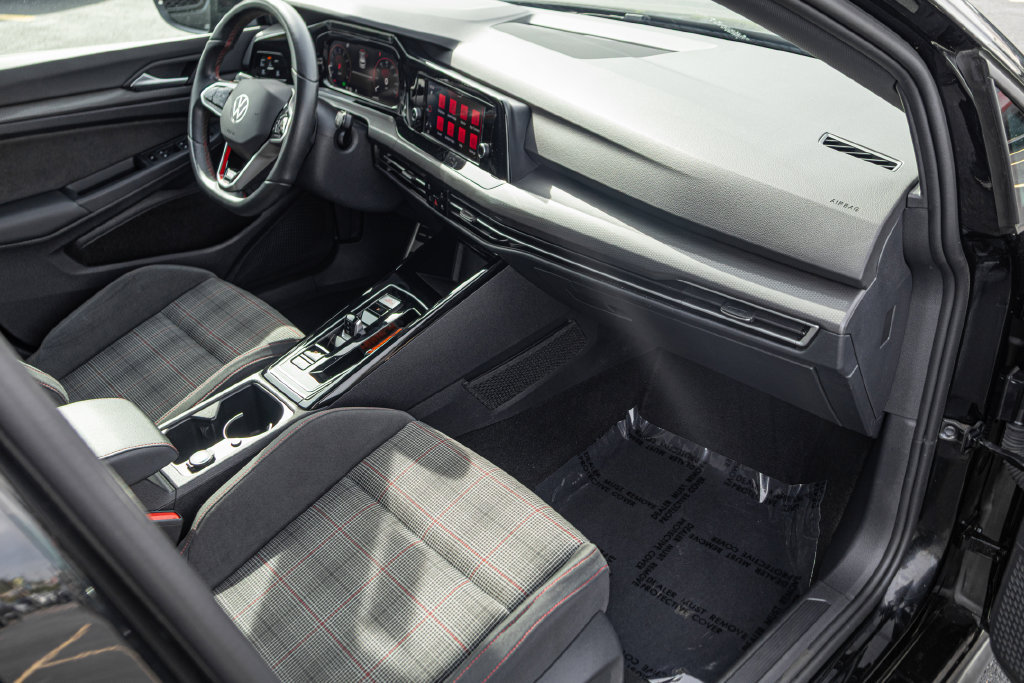 Certified 2024 Volkswagen GTI S FWD image 28