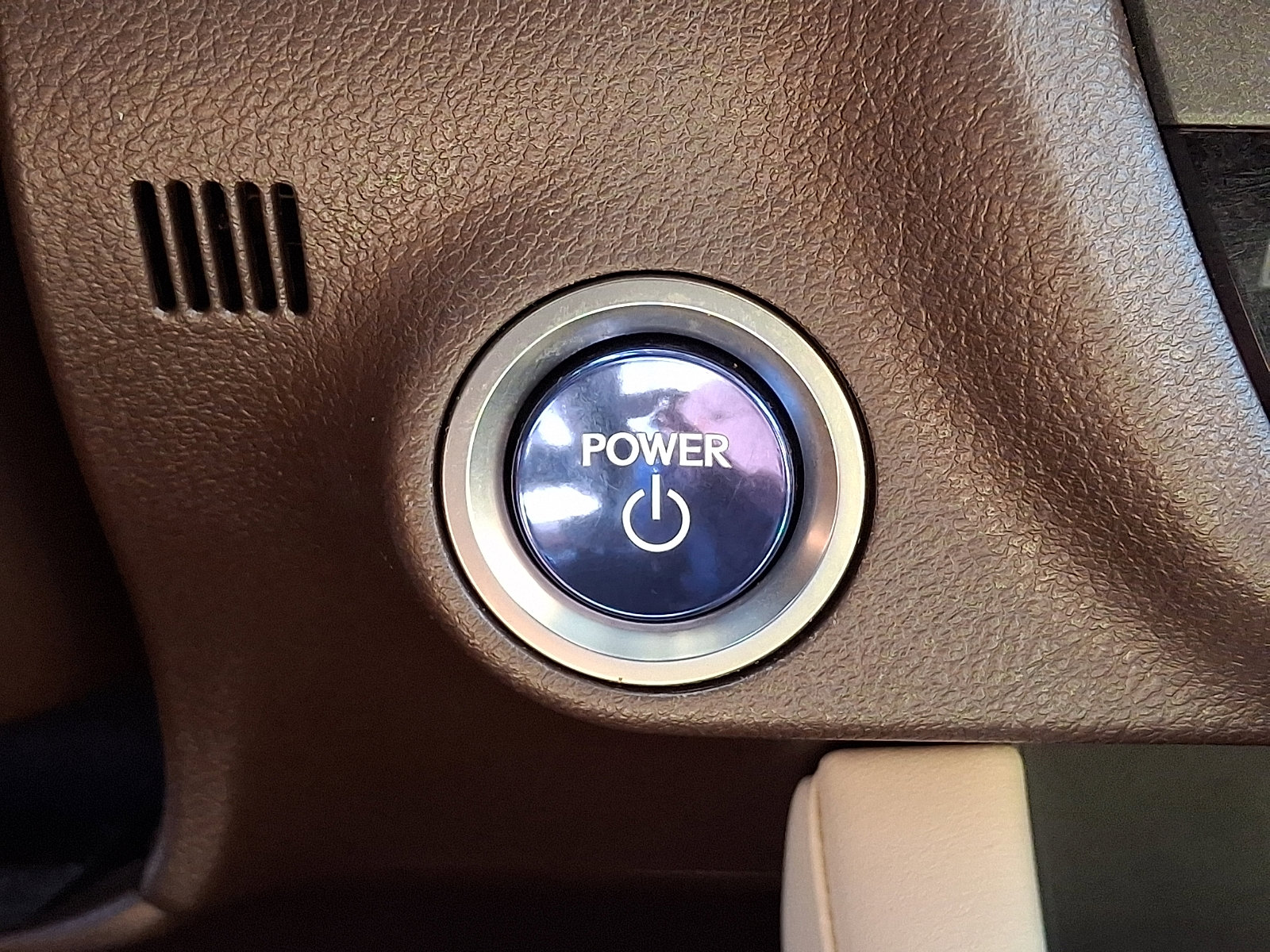 Certified 2020 Lexus RX 450hL Luxury image 27