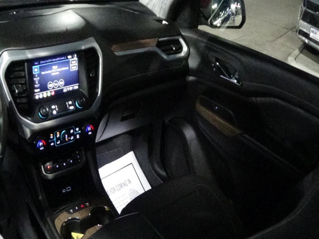 Used 2023 GMC Acadia SLE FWD image 14