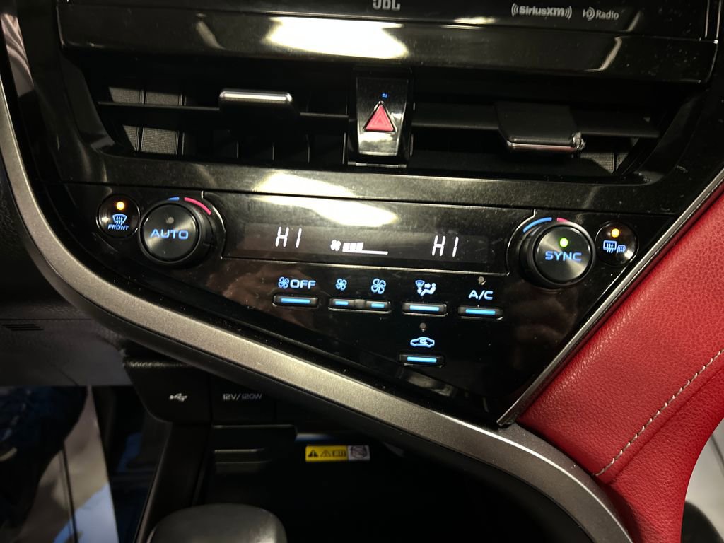 Used 2022 Toyota Camry XSE w/ Navigation Package image 17