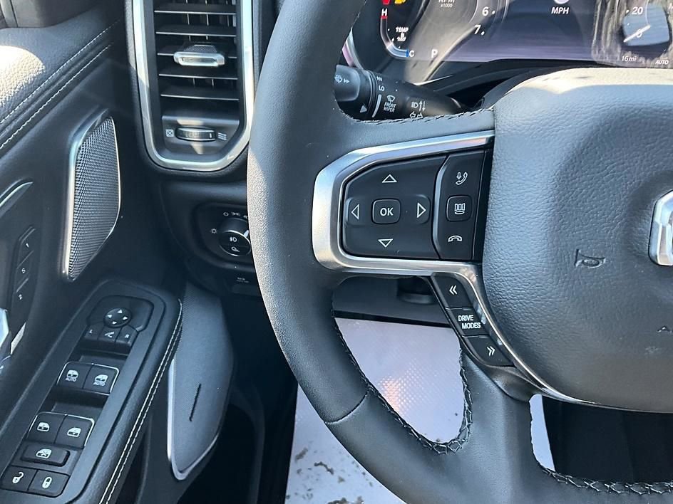 New 2026 RAM 1500 Laramie w/ Night Edition AWD/4WD image 32