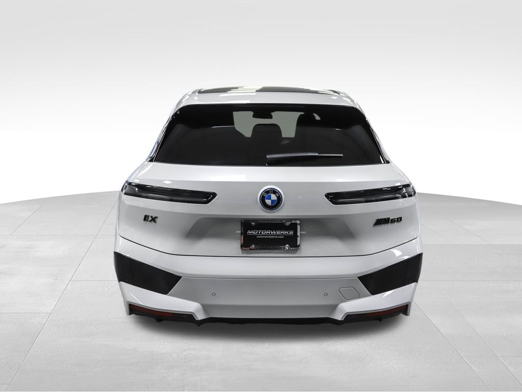 Used 2025 BMW iX M60 w/ Luxury Package image 4