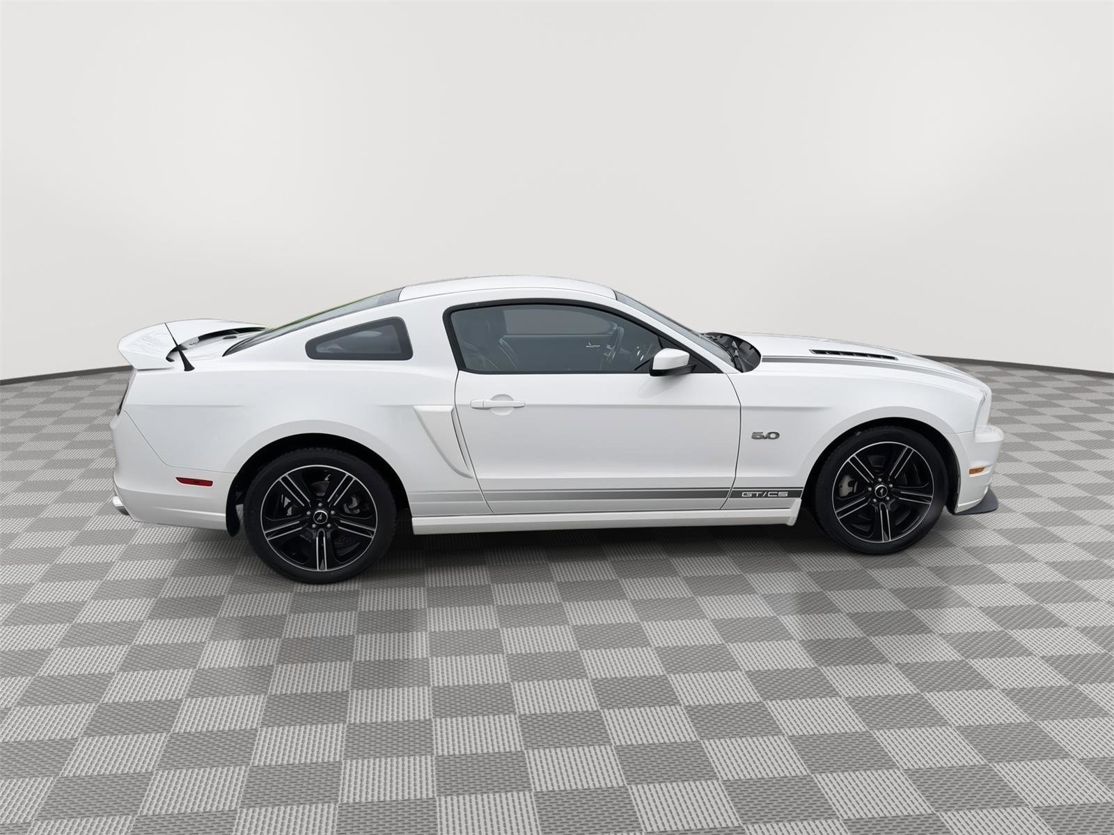 Used 2013 Ford Mustang GT Premium w/ Electronics Pkg image 8