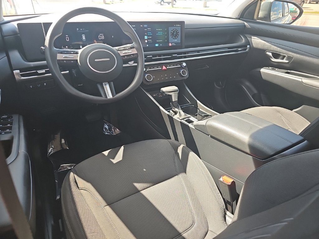 Used 2025 Hyundai Tucson SEL FWD image 19