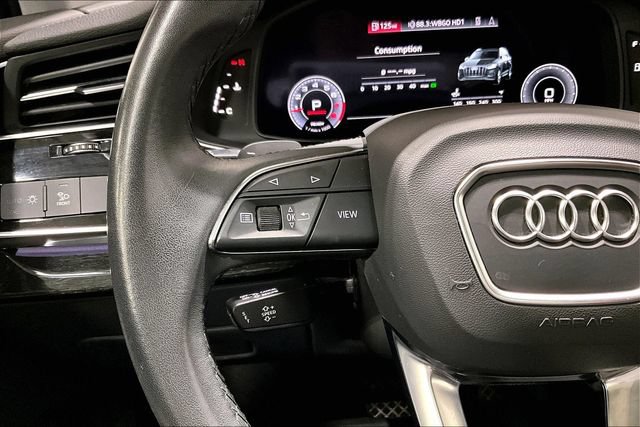 Used 2023 Audi Q7 2.0T Premium w/ Towing Package AWD/4WD image 12