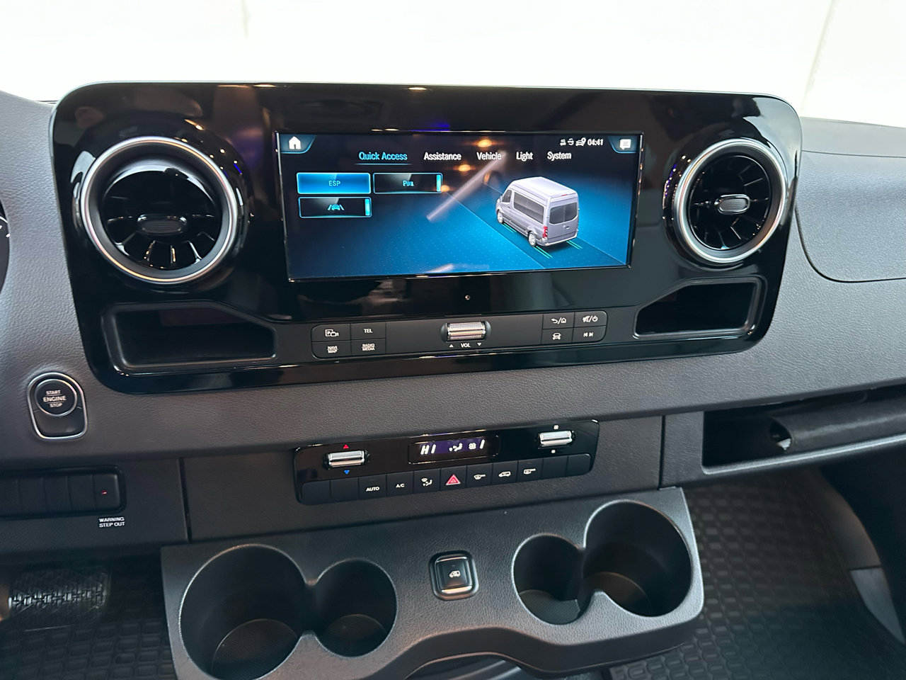 Used 2024 Mercedes-Benz Sprinter 3500 image 22