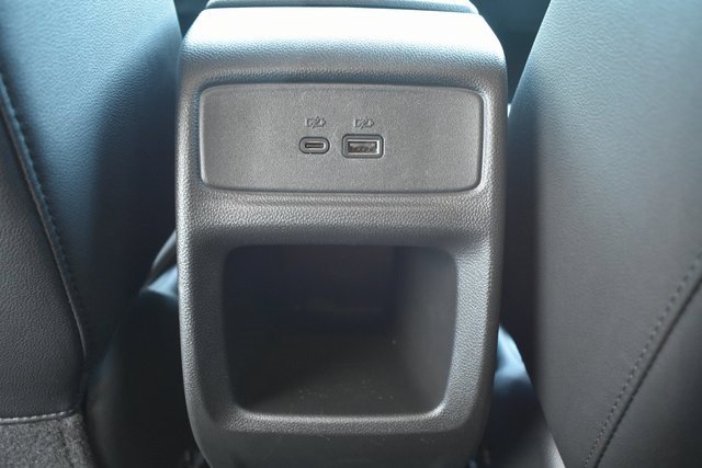 Used 2025 Chevrolet Trax LT w/ LT Convenience Package image 34