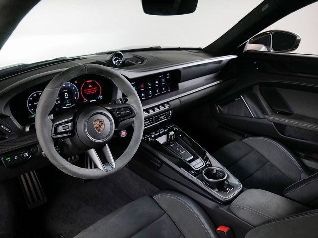 Certified 2025 Porsche 911 Carrera 4 GTS AWD/4WD image 18