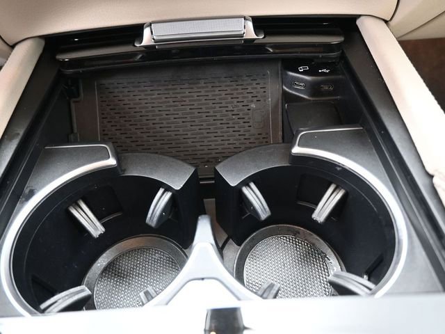 Used 2020 Mercedes-Benz GLE 350 4MATIC image 4