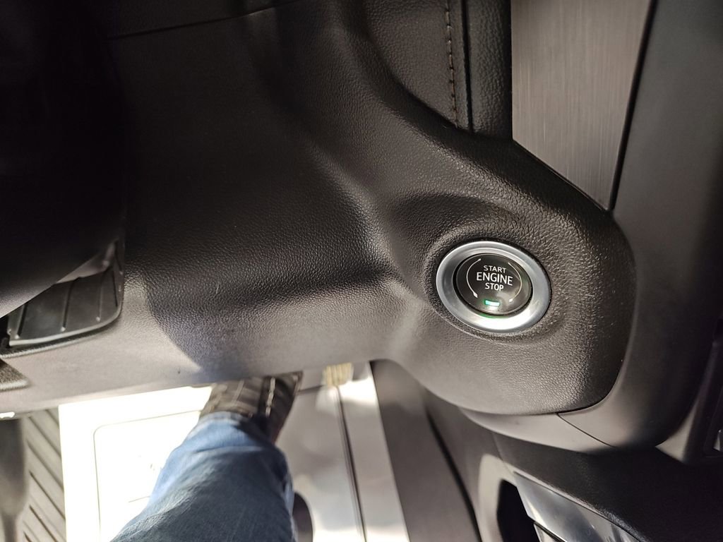 Used 2020 GMC Sierra 1500 AT4 image 24