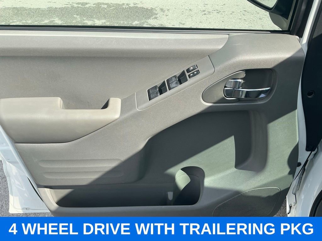 Used 2018 Nissan Frontier SV image 16