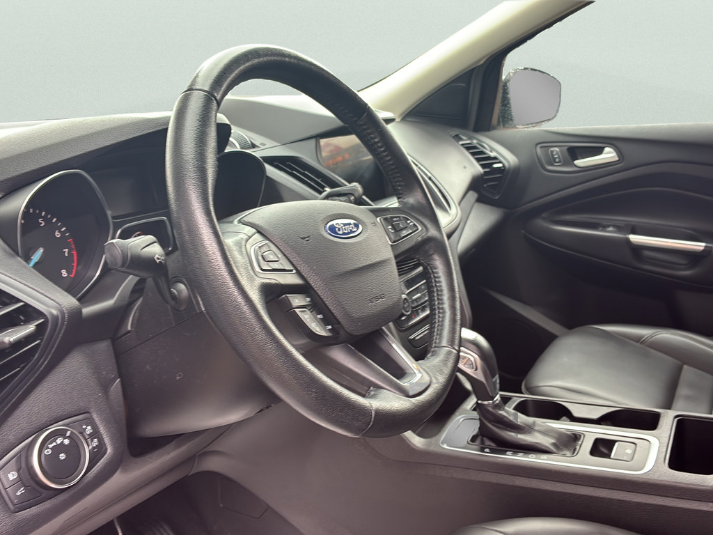 Used 2019 Ford Escape SEL FWD image 25