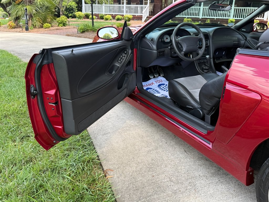Used 2004 Ford Mustang Cobra RWD image 43