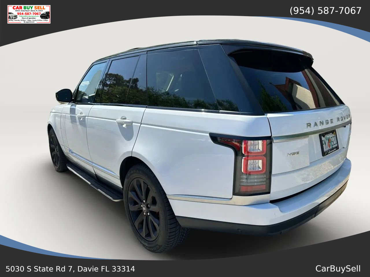 Used 2017 Land Rover Range Rover HSE image 4