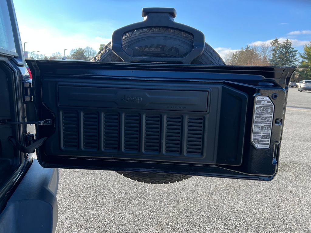 Used 2019 Jeep Wrangler Unlimited Sport image 18