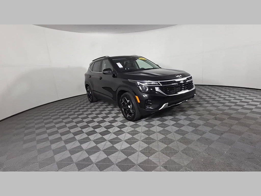 Used 2025 Kia Seltos EX w/ EX Sunroof Package FWD image 57