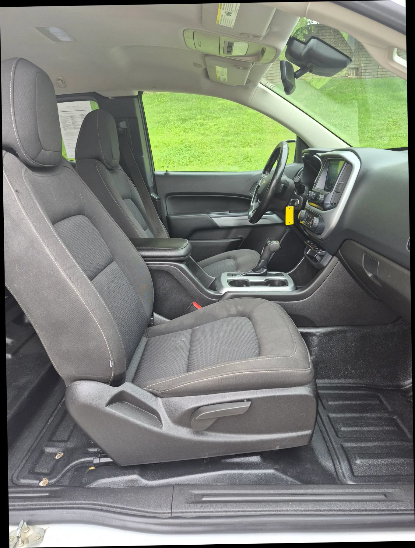 Used 2021 Chevrolet Colorado LT w/ Fleet Safety Package RWD image 9