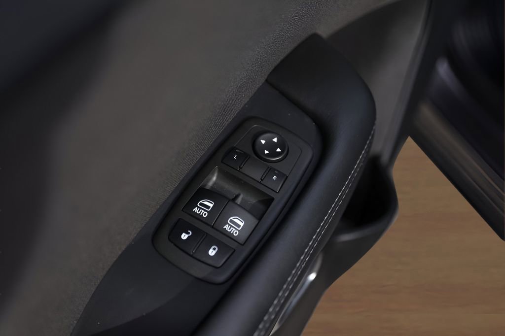 Used 2022 Dodge Challenger SXT w/ Blacktop Package image 22