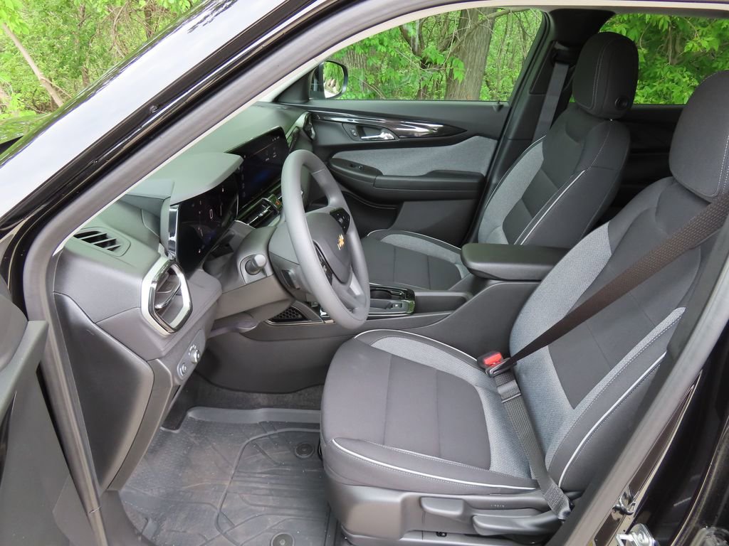New 2026 Chevrolet TrailBlazer LT FWD image 17