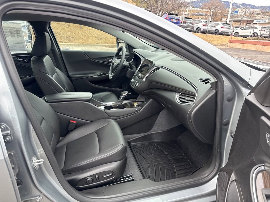 Used 2024 Chevrolet Malibu LT FWD image 28