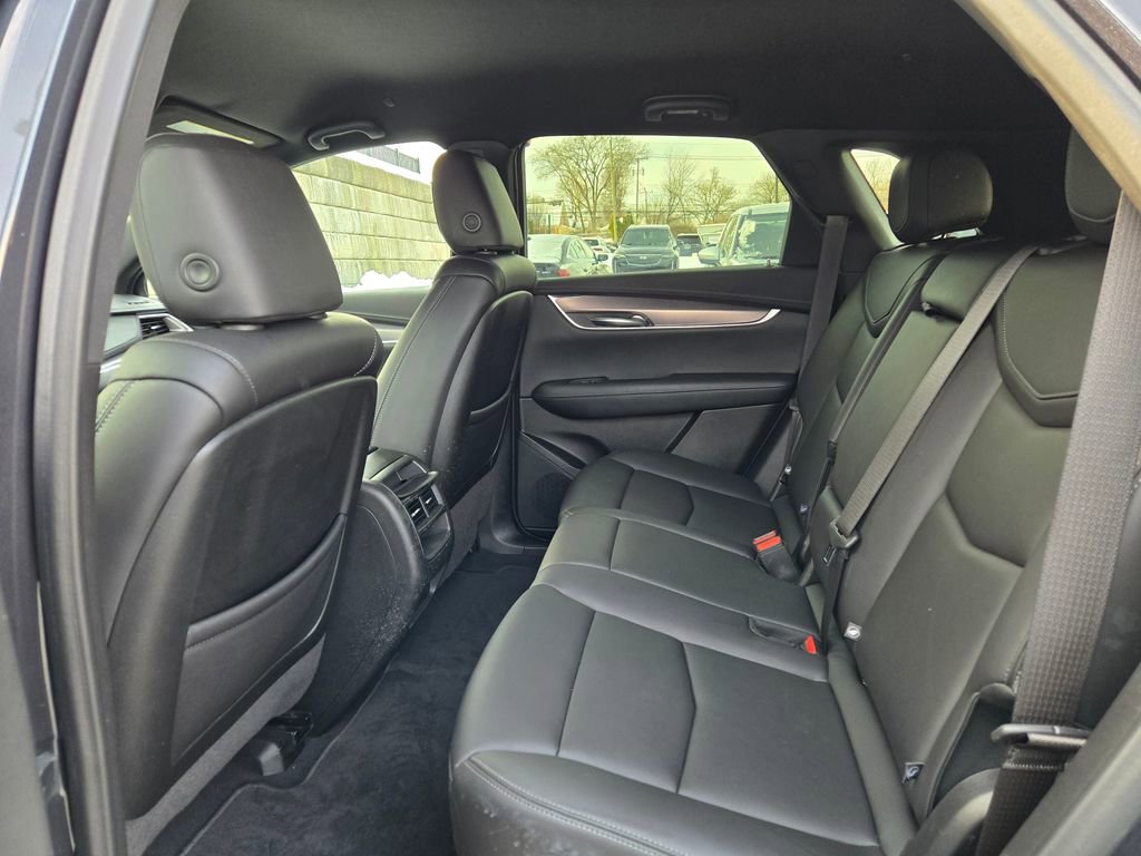 Used 2022 Cadillac XT5 Luxury image 41