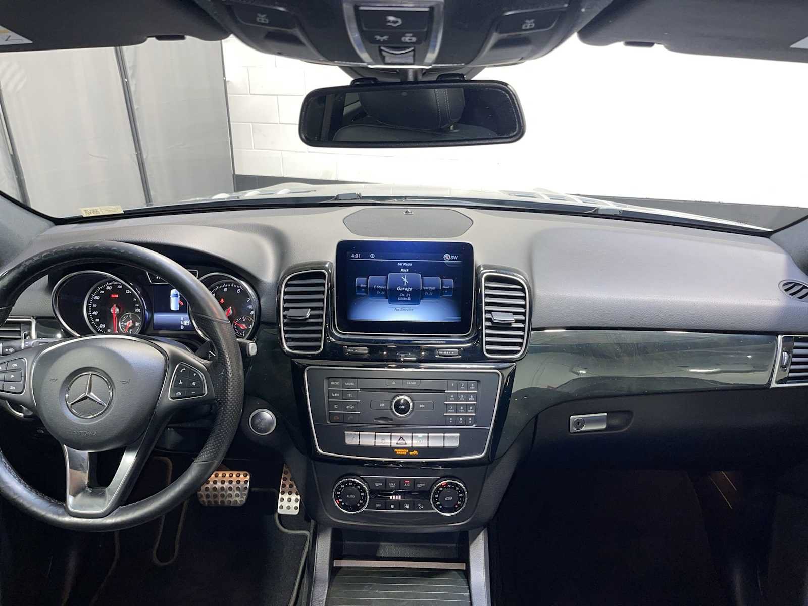 Used 2019 Mercedes-Benz GLE 400 4MATIC image 10