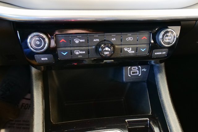 Used 2024 Jeep Compass Limited image 21