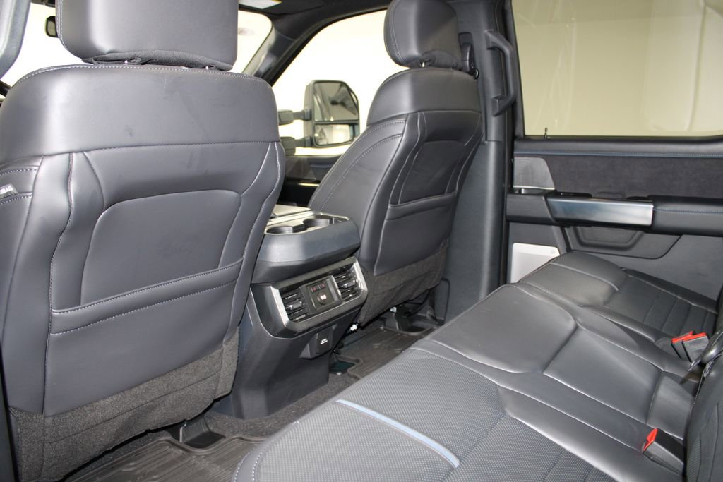 Used 2025 Ford F350 Platinum image 28