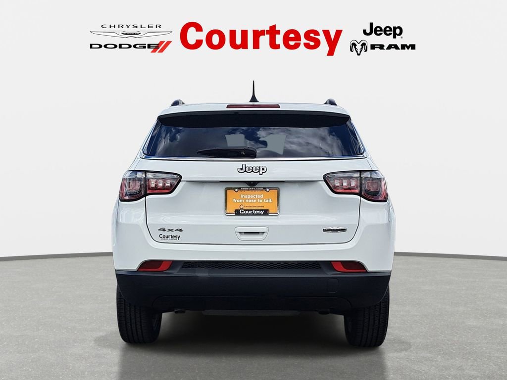 Certified 2023 Jeep Compass Latitude AWD/4WD image 6