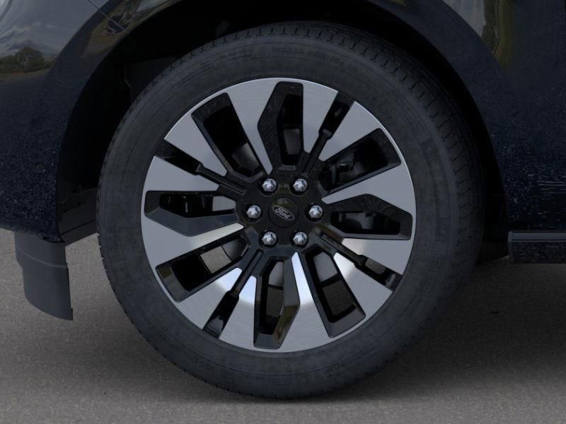 New 2026 Ford Expedition Platinum w/ Driver's Package image 19