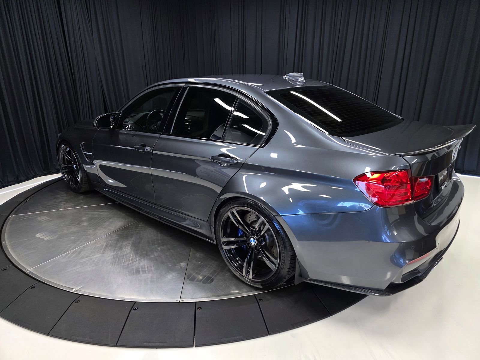 Used 2015 BMW M3 image 9